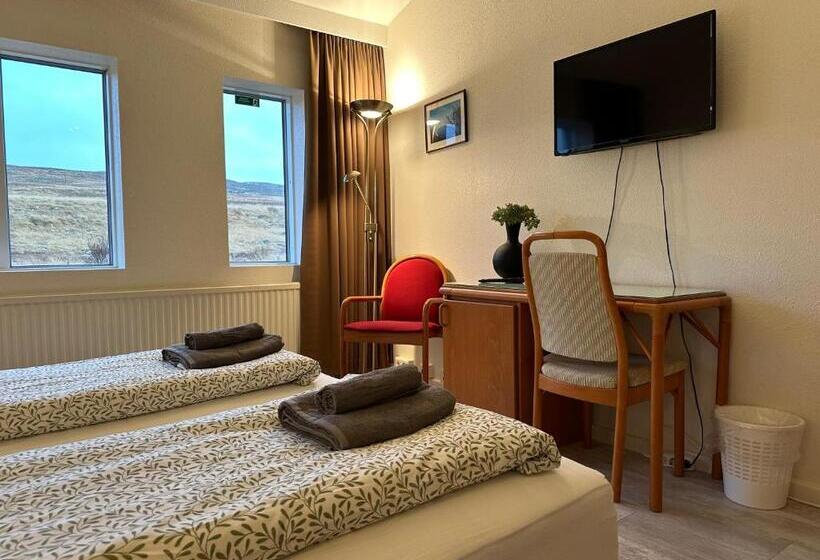 בית מלון כפרי North Star Staðarflöt