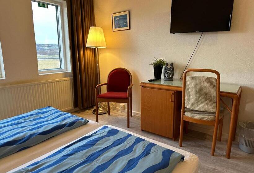 בית מלון כפרי North Star Staðarflöt