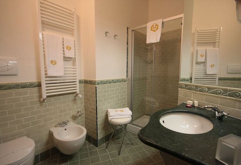 בית מלון כפרי Rojan