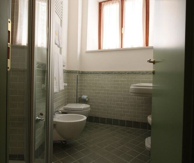 בית מלון כפרי Rojan