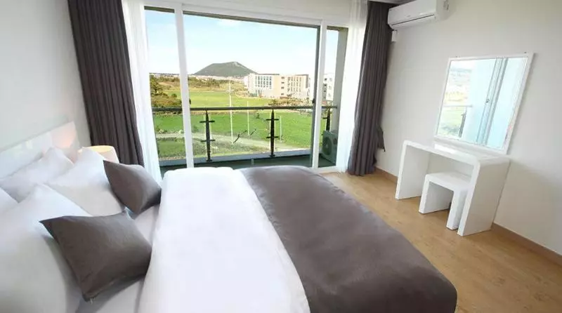 ホテル The Four Grace Resort