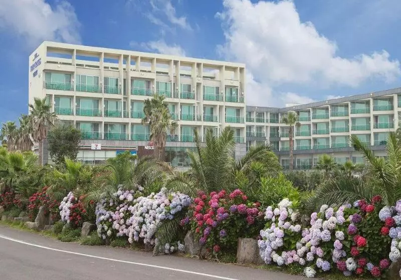 ホテル The Four Grace Resort