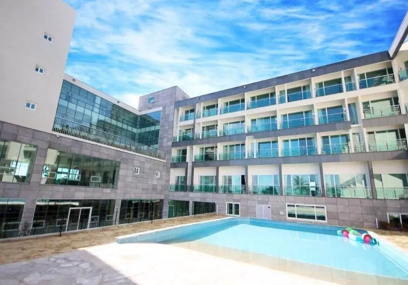 ホテル The Four Grace Resort