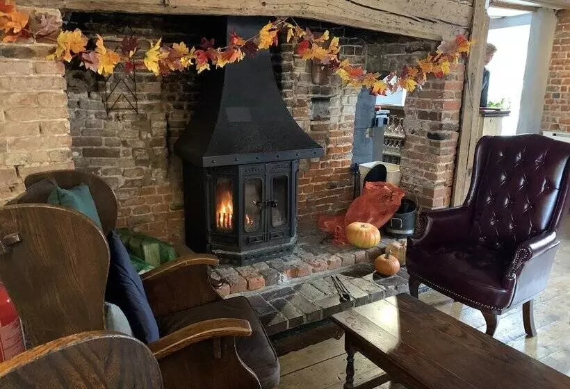 Hotelli The Rose And Crown