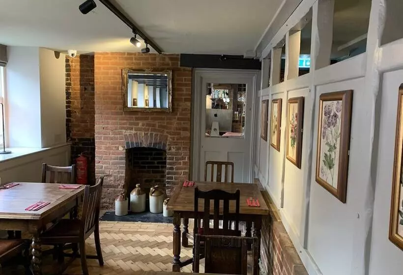 Hotelli The Rose And Crown