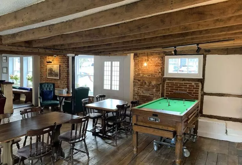 Hotelli The Rose And Crown