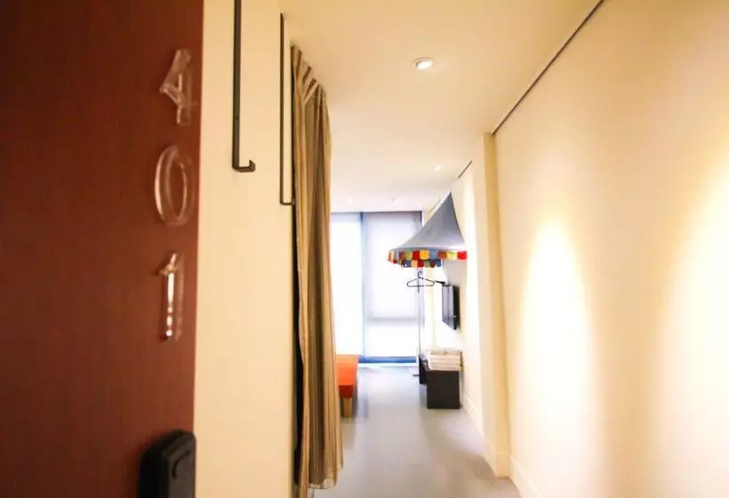 I-gogo Yesorno Hostel