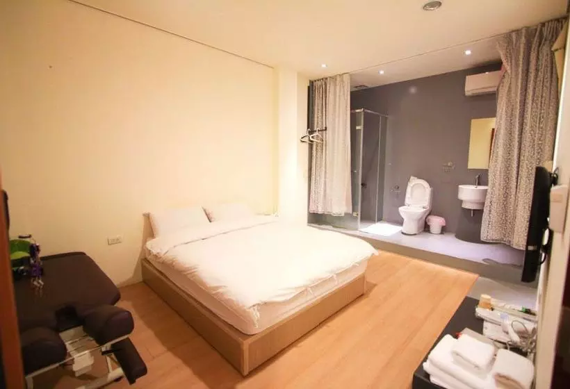 I-gogo Yesorno Hostel