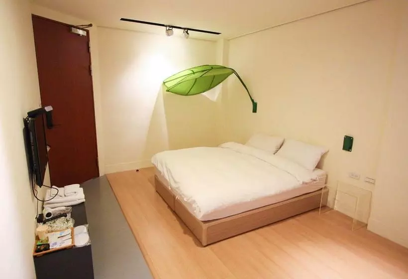 I-gogo Yesorno Hostel