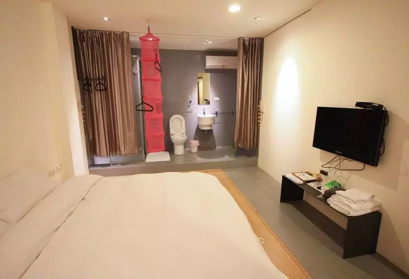 I-gogo Yesorno Hostel