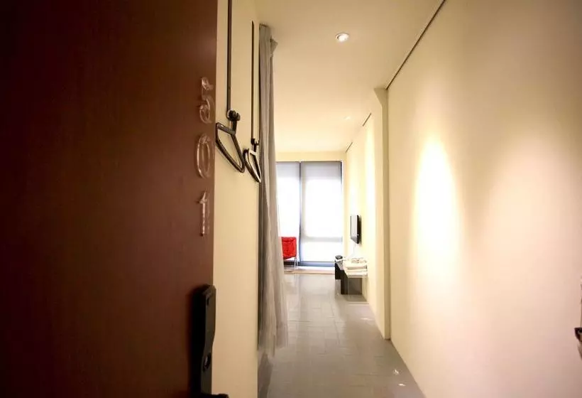 I-gogo Yesorno Hostel