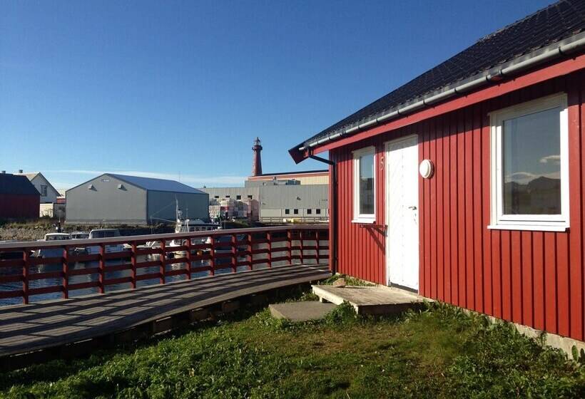 Lankanholmen Sea Cabins