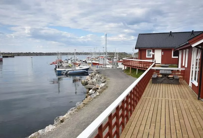 Lankanholmen Sea Cabins