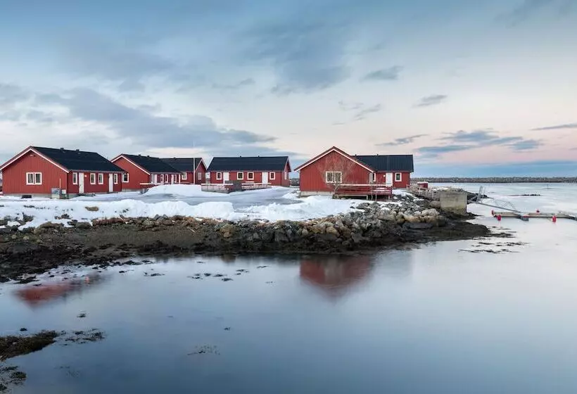 Lankanholmen Sea Cabins