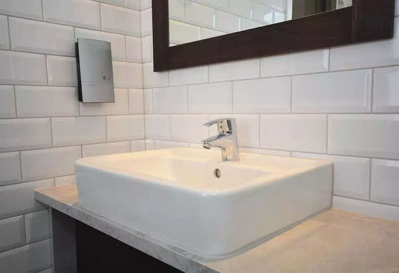 Lankanholmen Sea Cabins