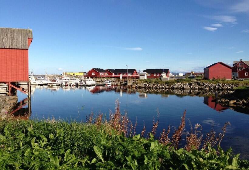Lankanholmen Sea Cabins