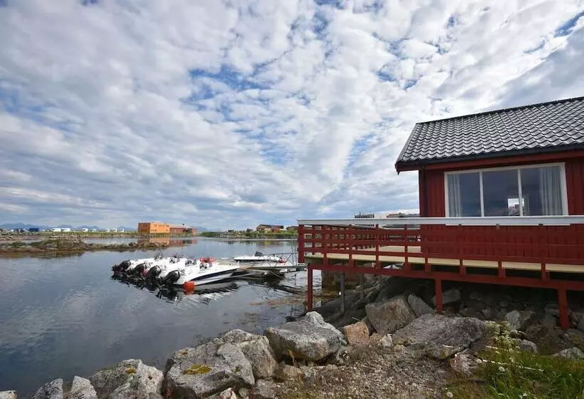 Lankanholmen Sea Cabins