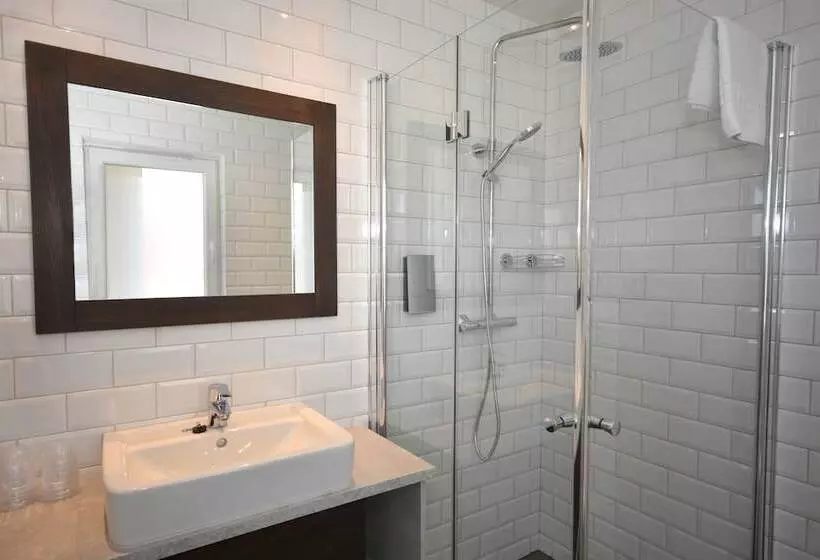 Lankanholmen Sea Cabins