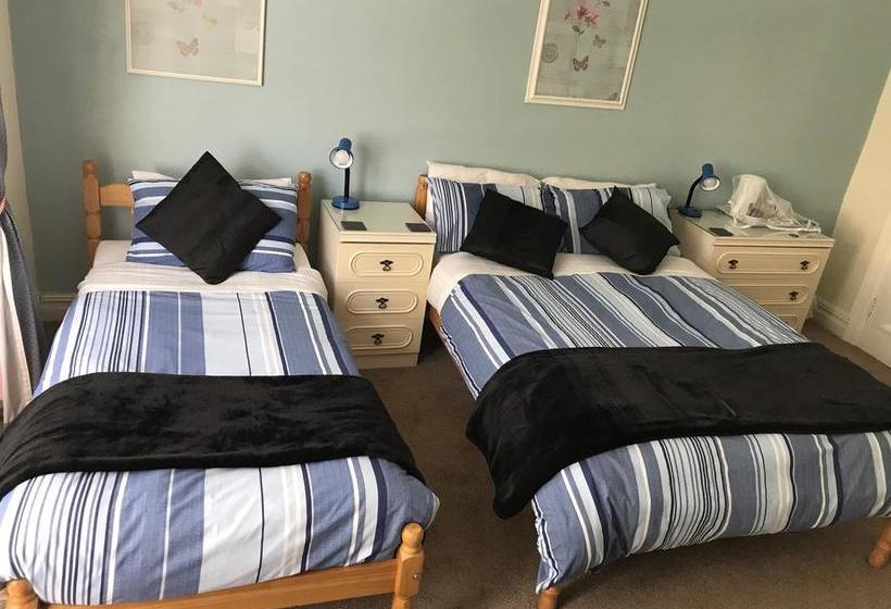 Lindores Todmorden Bed And Breakfast