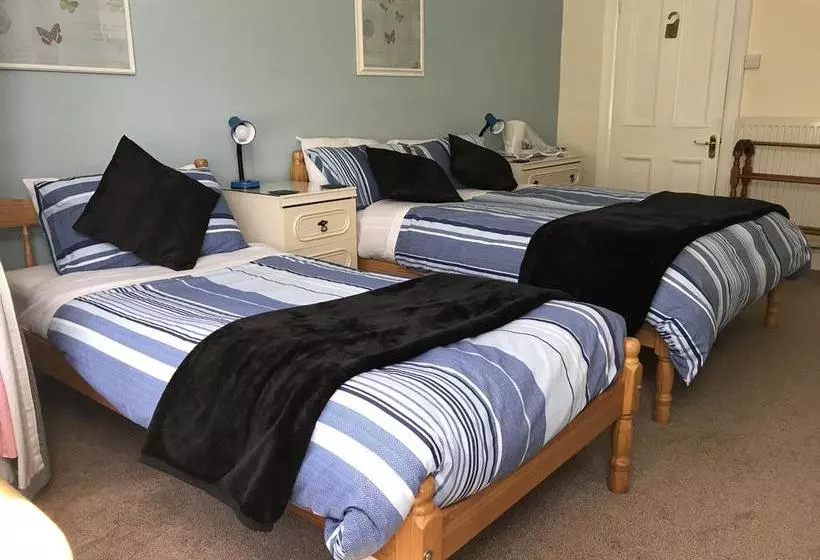 Lindores Todmorden Bed And Breakfast