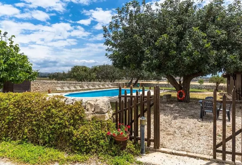 بنسيون La Muraglia