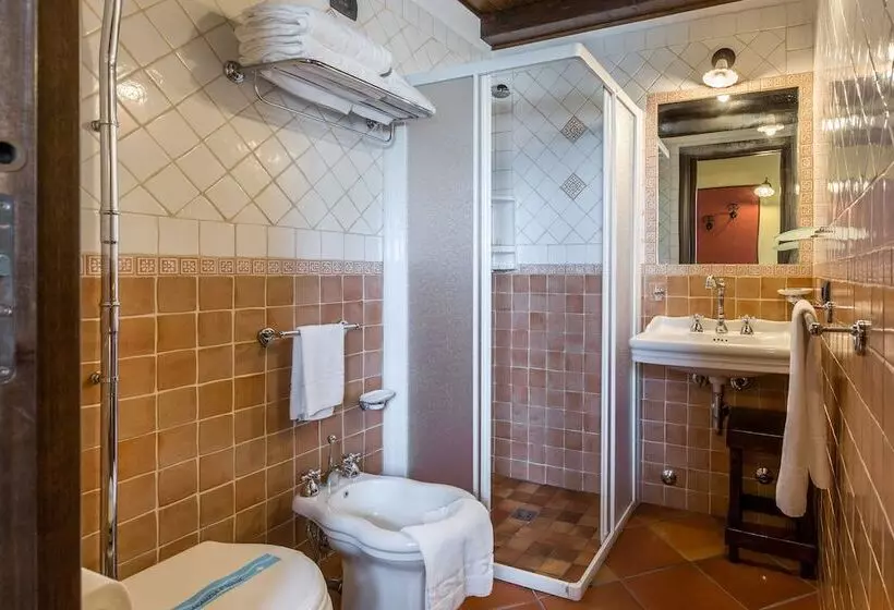 بنسيون La Muraglia