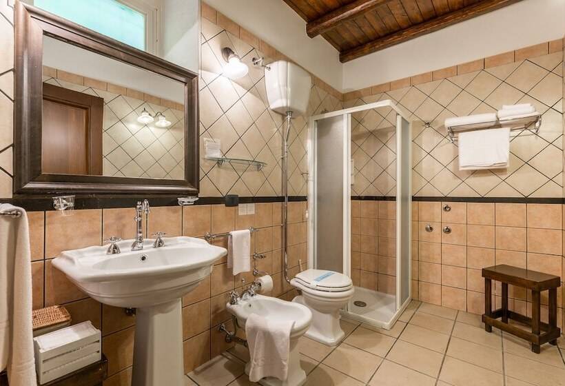 بنسيون La Muraglia