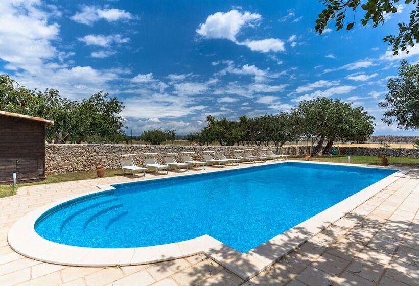 بنسيون La Muraglia