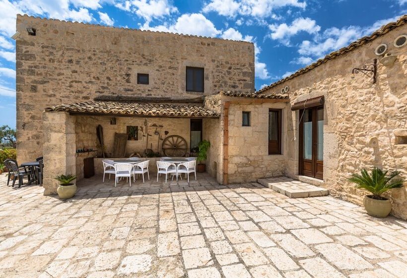 بنسيون La Muraglia