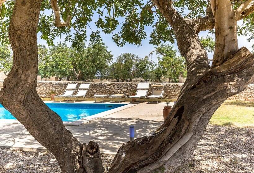 بنسيون La Muraglia