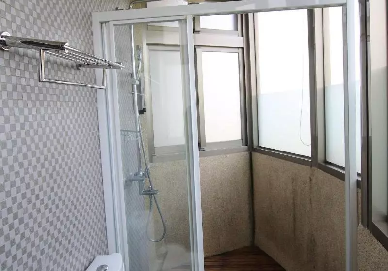 پانسیون Yilan Pine Villa Homestay