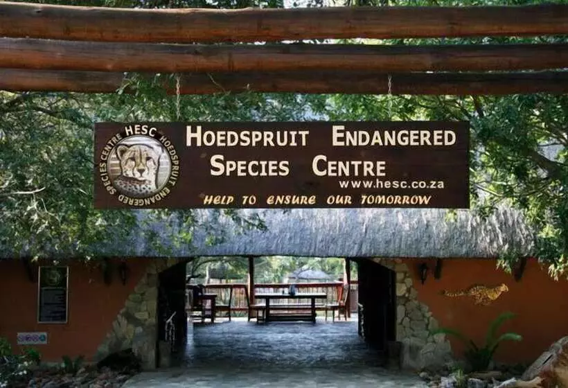 پانسیون Sunbird Lodge