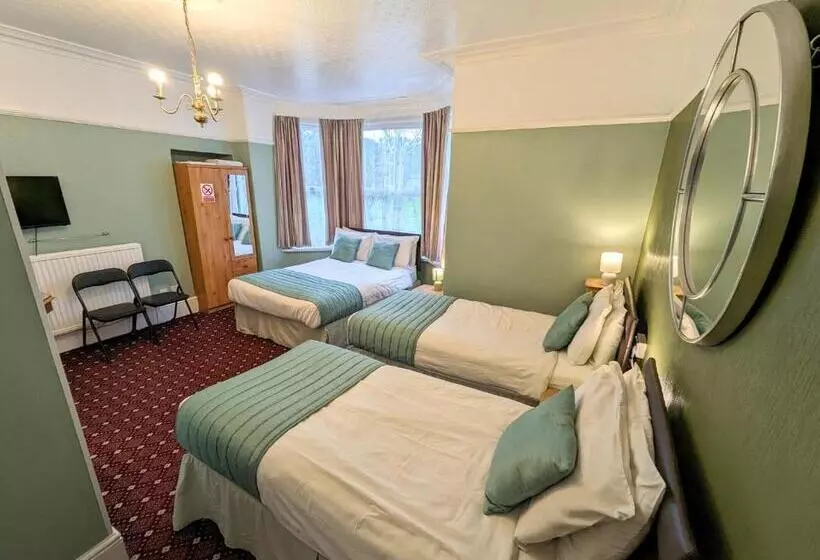 Majatalo The George Guest House