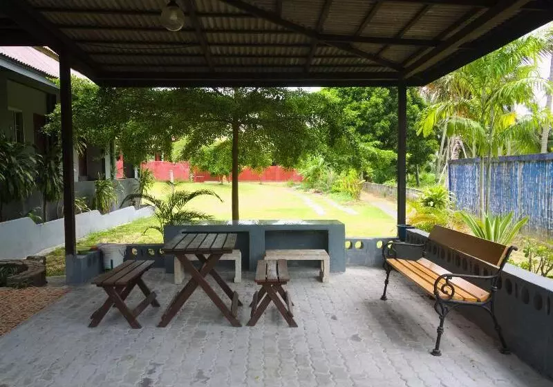 استراحتگاه Co Co House Samui