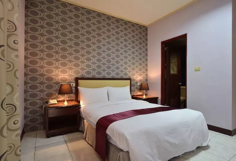 استراحتگاه Jiuning Business