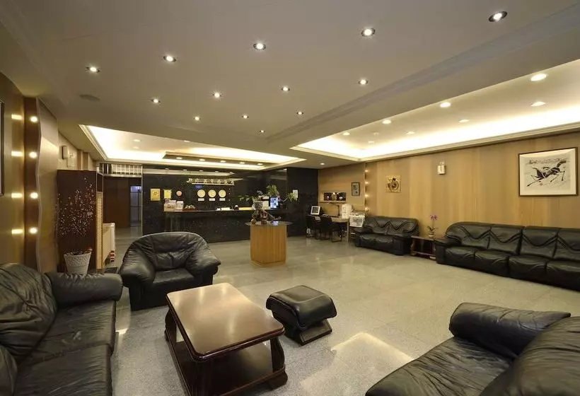 استراحتگاه Jiuning Business