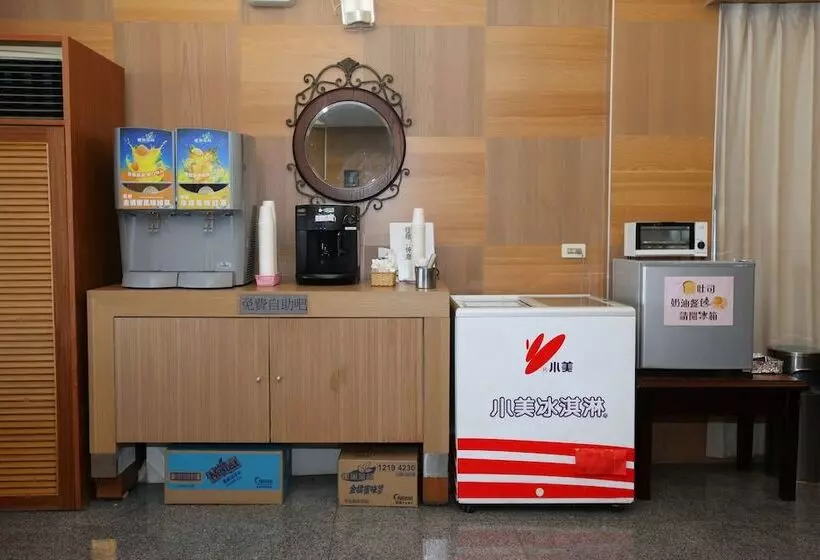 استراحتگاه Jiuning Business