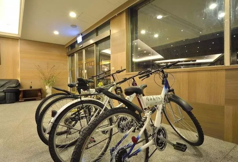 استراحتگاه Jiuning Business