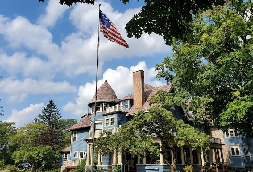 Saravilla Bed & Breakfast