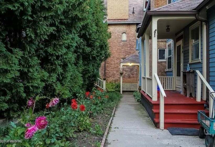 Saravilla Bed & Breakfast