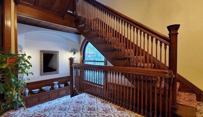 Saravilla Bed & Breakfast