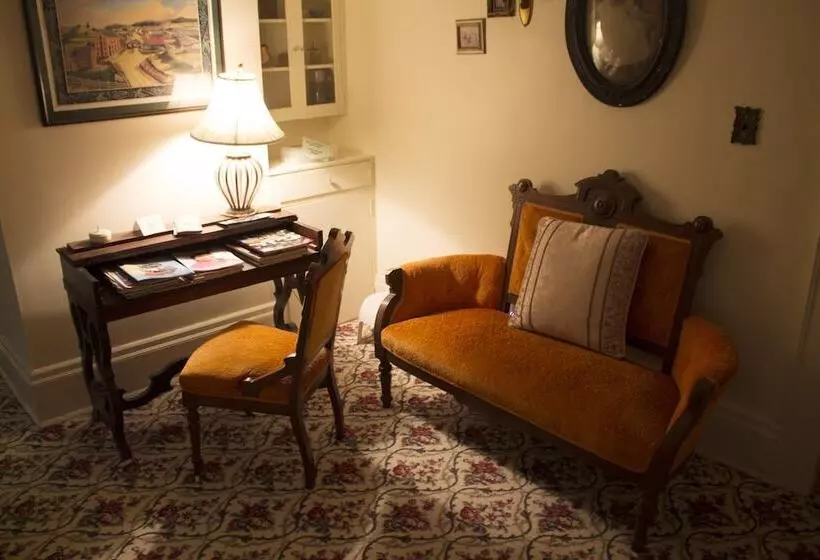 Saravilla Bed & Breakfast