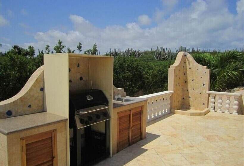 Walking To The Beach Villa