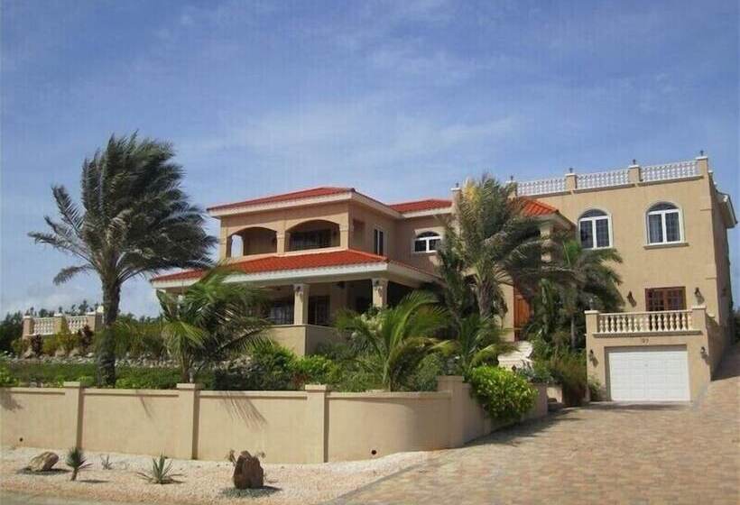 Walking To The Beach Villa