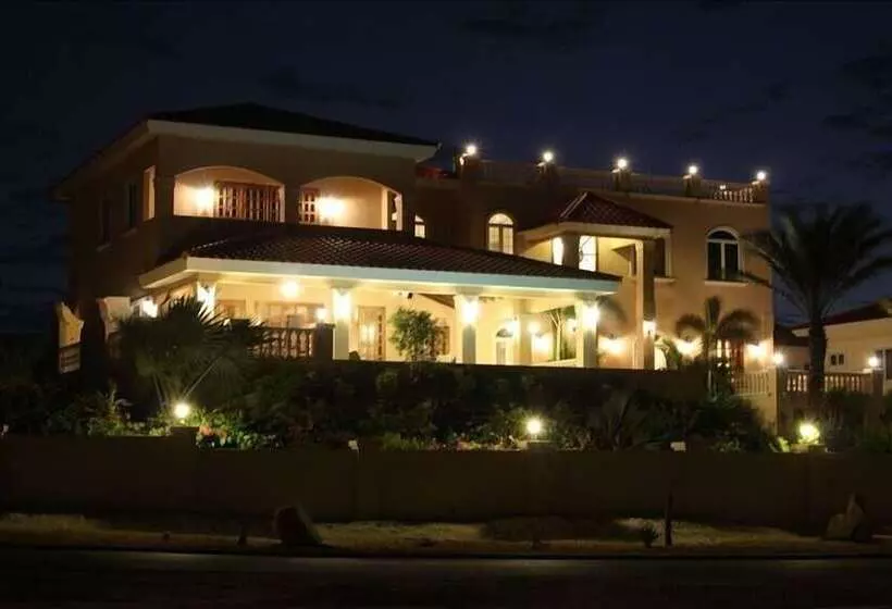 Walking To The Beach Villa