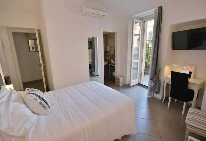 تختخواب و صبحانه La Terrazza Vercelli Bed & Charme