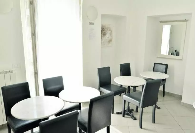 تختخواب و صبحانه La Terrazza Vercelli Bed & Charme