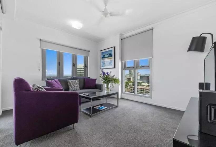 H On Mitchell Apartment