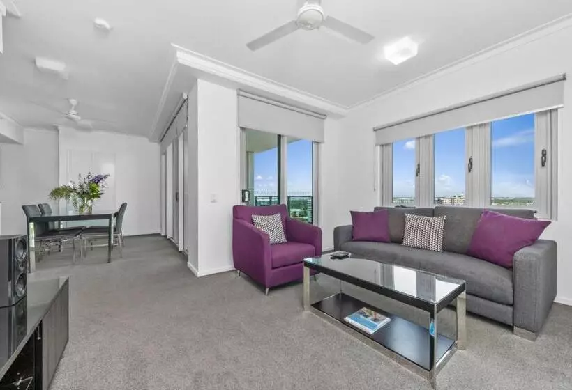 H On Mitchell Apartment