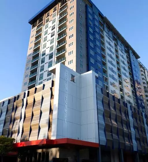 H On Mitchell Apartment